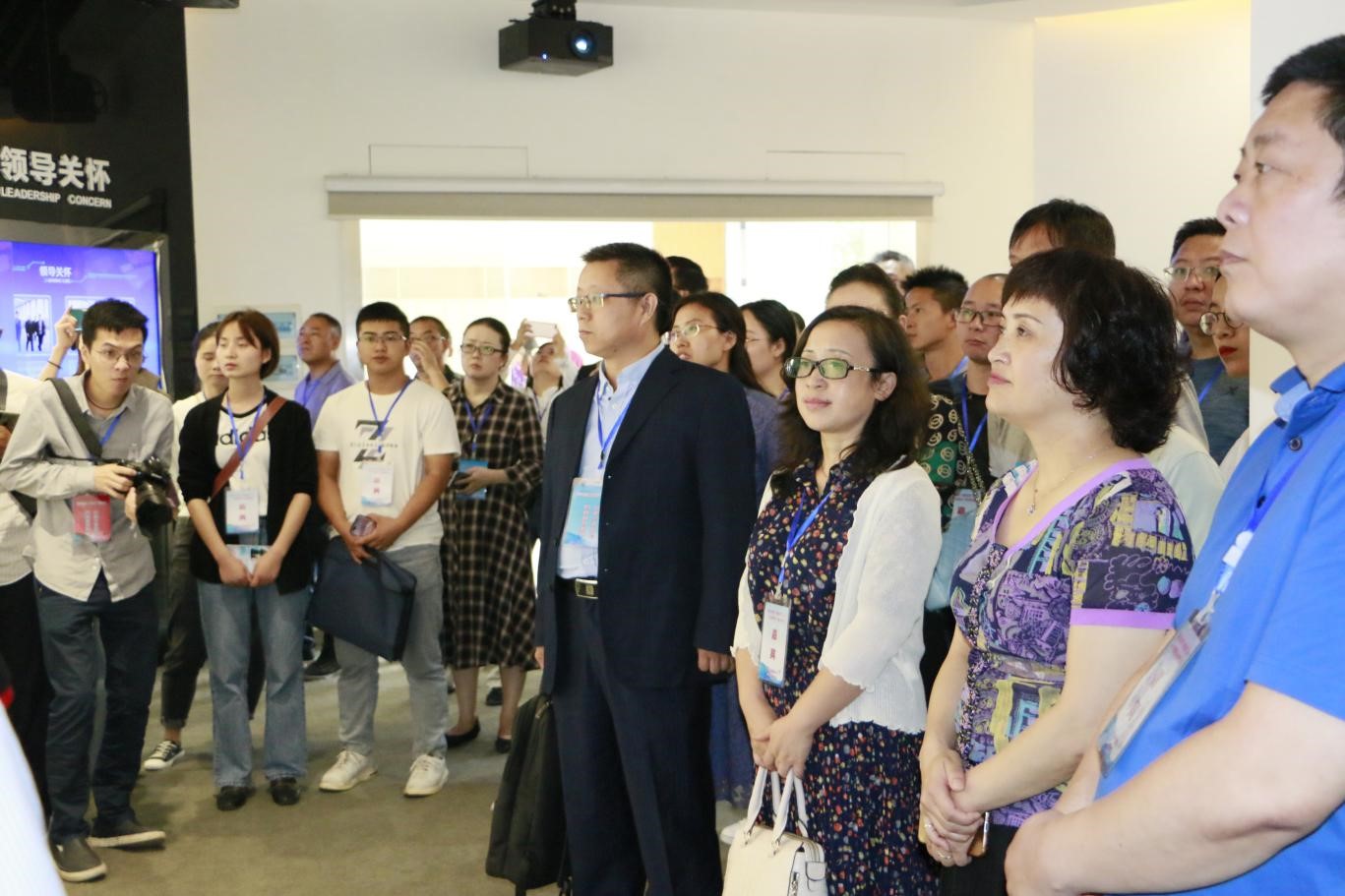 铜仁市政府“走进荣耀企业”观摩团造访古天乐太阳集团城