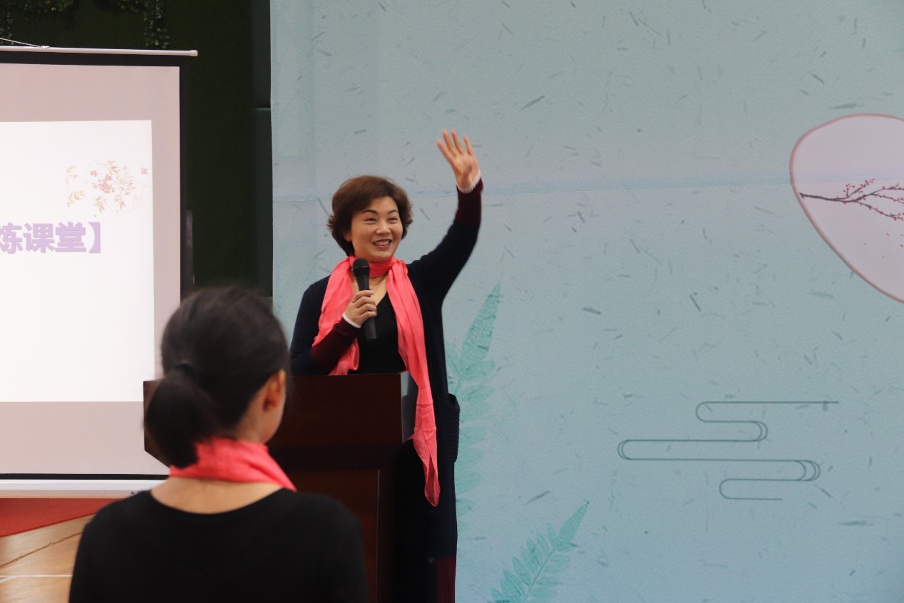 爱上最美的自己 | 古天乐太阳集团城“优雅仪态修炼课堂”成功举办