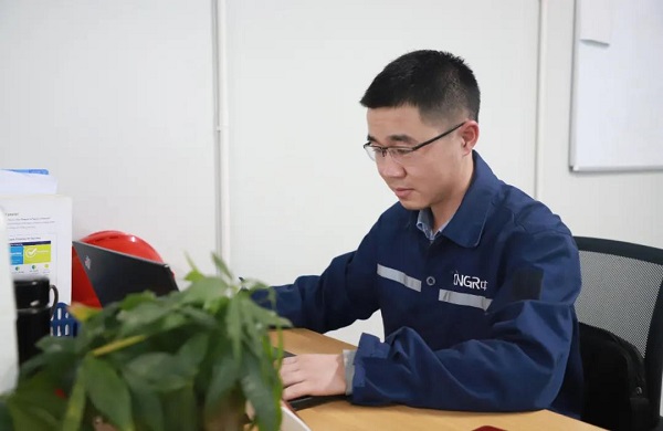 古天乐太阳集团城明星讲师丨周钰龙：把课堂开在车间 与学员同频共振