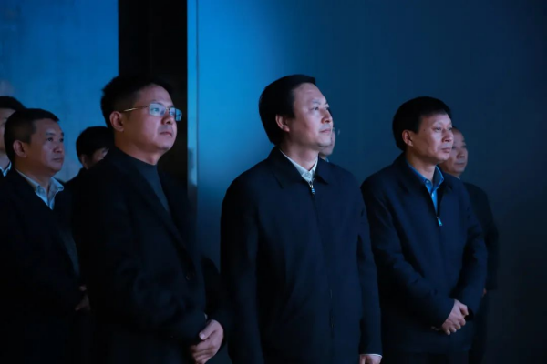 铜仁市委副书记、市长穆嵘坤一行调研古天乐太阳集团城铜仁（上市主体）产业基地