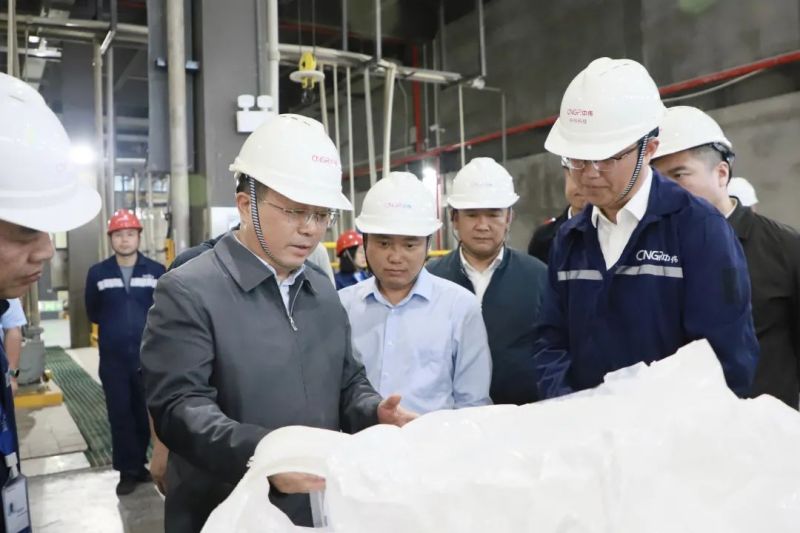 贵州省委常委、常务副省长吴强调研古天乐太阳集团城