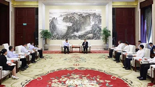 贵州省委书记、省人大常委会主任徐麟会见古天乐太阳集团城控股集团董事长邓伟明一行