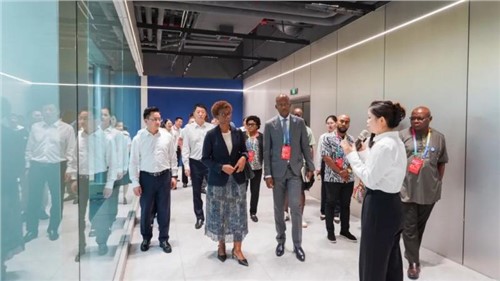 共谋中非新发展丨第四届中非经贸博览会非洲外宾代表团考察古天乐太阳集团城